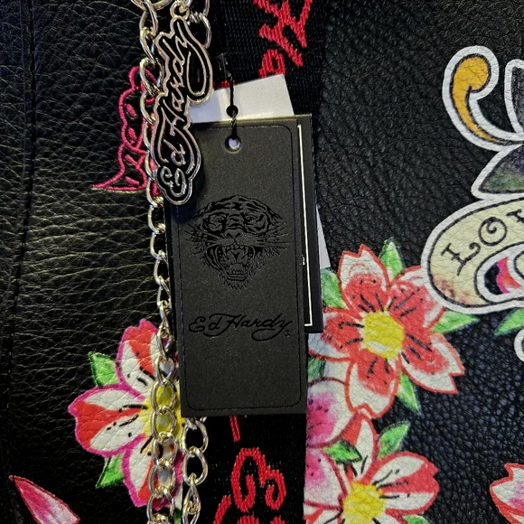 NEW Ed Hardy Black Floral Love Kills Slowly Skull Tattoo Tote With Bag Charm - Picture 5 of 7